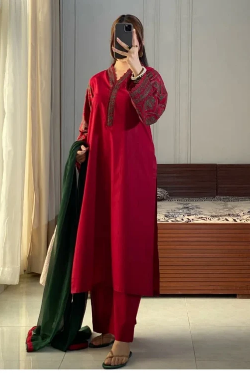 Crimson Allure 3PC Stitched