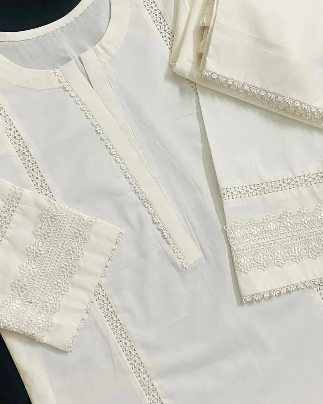 Serenaya White 2PC Stitched
