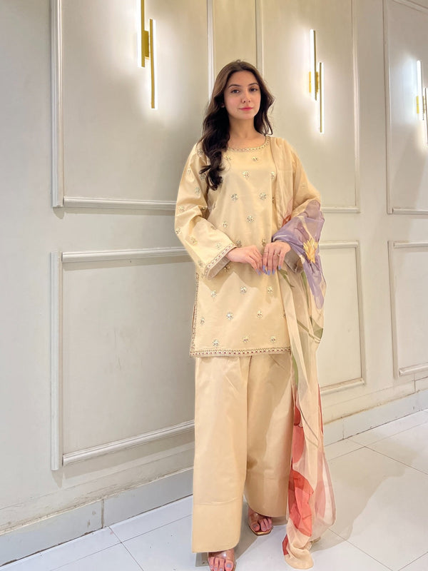 Ethereal Glow 3 Pc Stitched