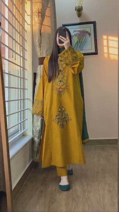 Zuni Mustard 2PC Stitched