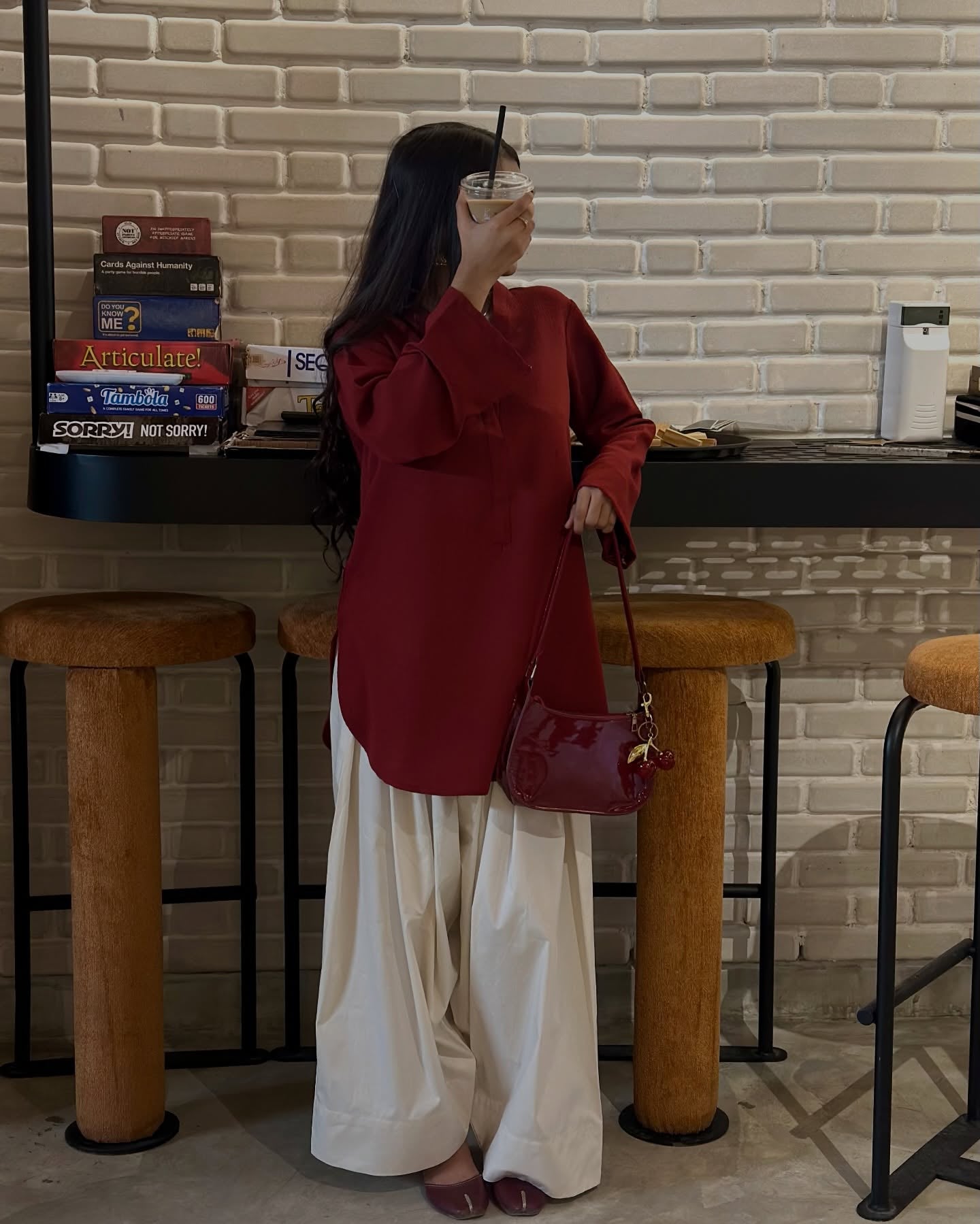 Urwa 2PC Stitched